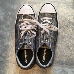 Converse size 10